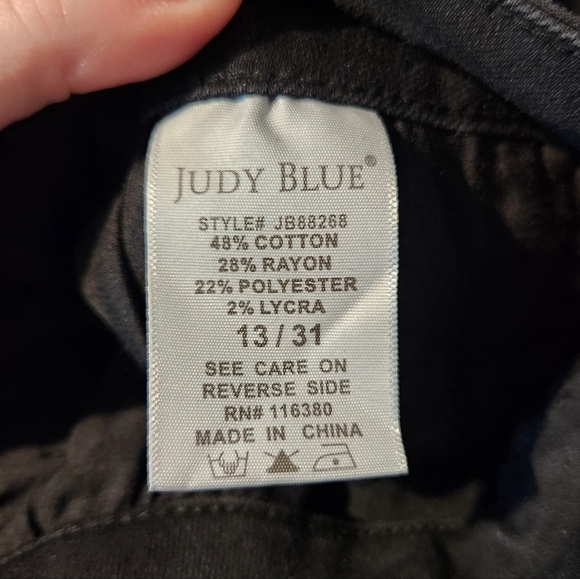 Judy Blue High Waisted Skinny Fit Distressed Black Jeans Size 13/31 - Picture 10 of 10